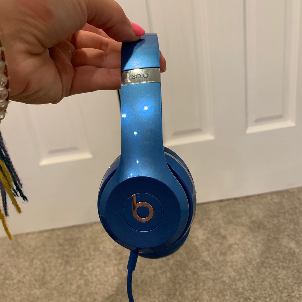 Beats wired headphones